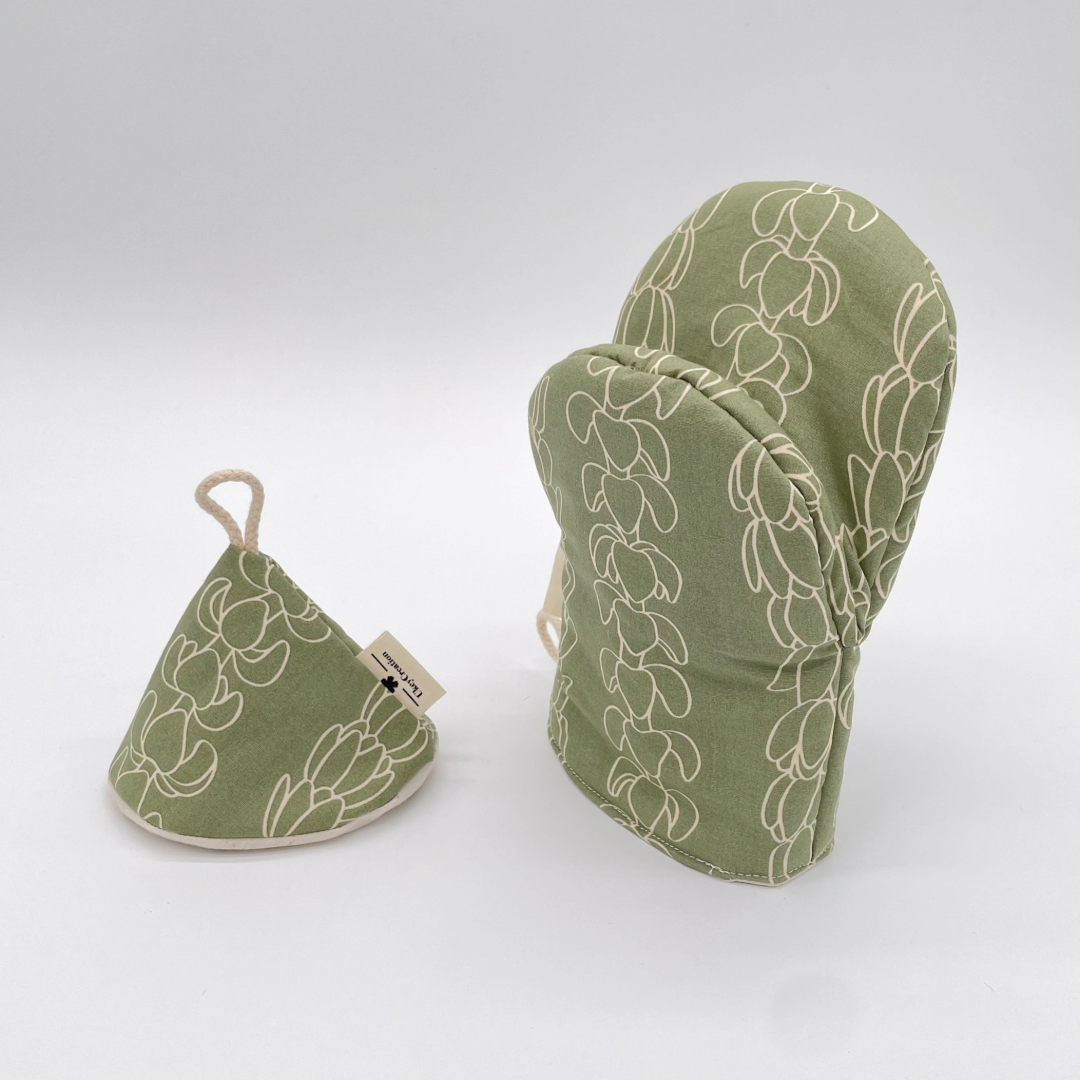 Oven Mitt in Hawaiian Fabric – One or Two Piece Set | Heat-Resistant | Artisan Kitchen Gift