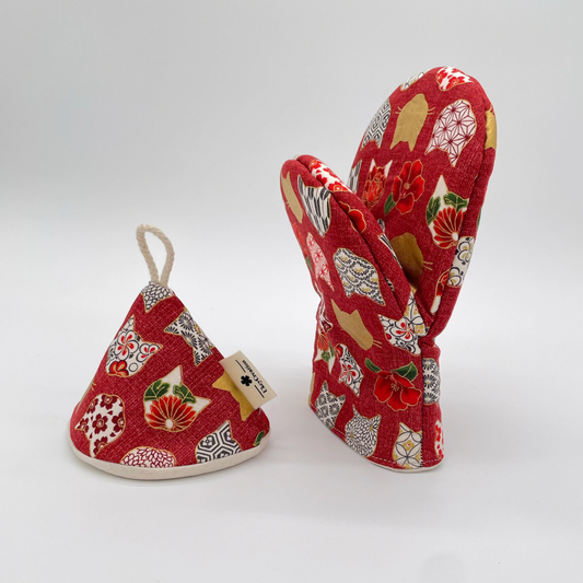 Cat Oven Mitt in Japanese Fabric – One or Two Piece Set | Heat-Resistant | Artisan Kitchen Gift