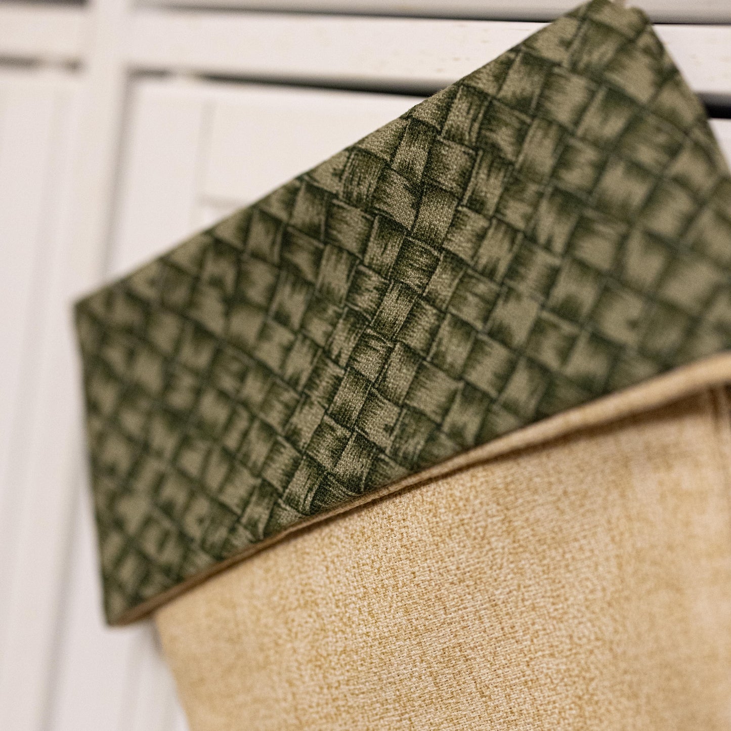 Hawaiian Lauhala-Weave Barkcloth Christmas Stocking with Personalized Wooden Name Tag – Coastal Hawaiian Holiday Décor