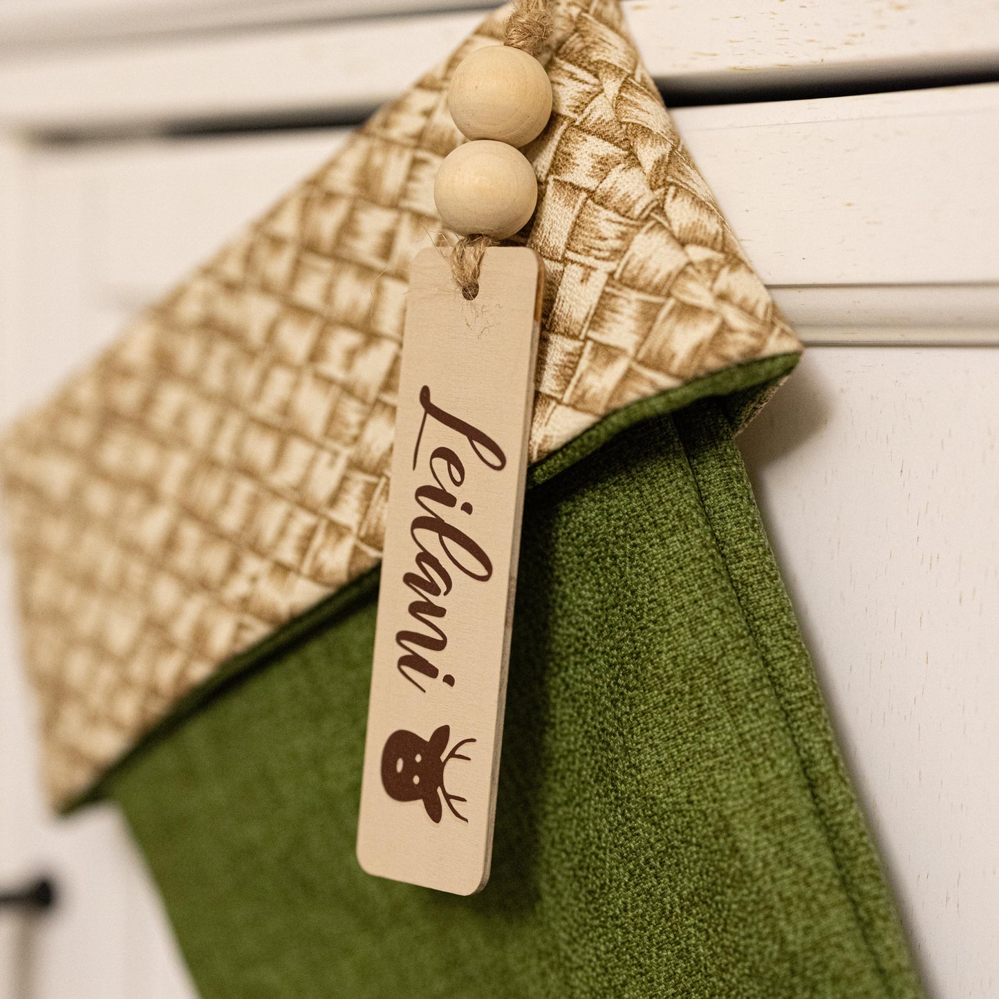 Hawaiian Lauhala-Weave Barkcloth Christmas Stocking with Personalized Wooden Name Tag – Coastal Hawaiian Holiday Décor