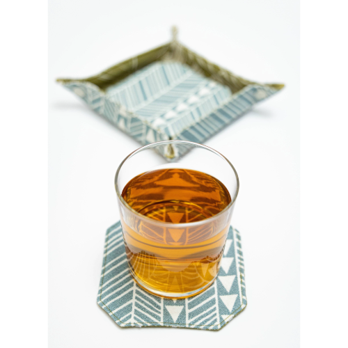 Reversible Hawaian Coaster Set With Holder