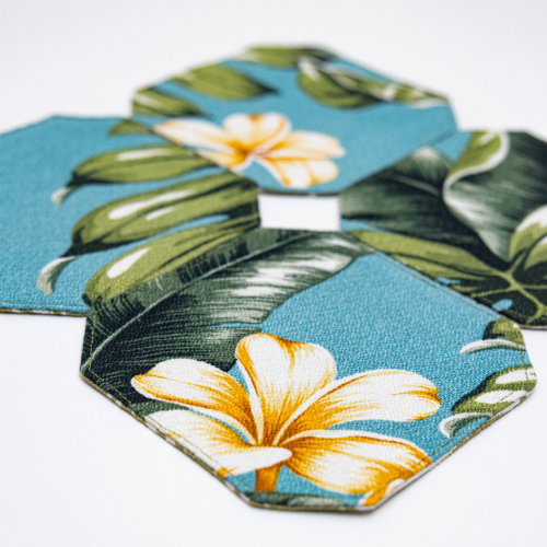 Reversible Plumeria Flower Coaster Set With Holder