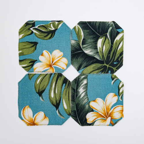 Reversible Plumeria Flower Coaster Set With Holder